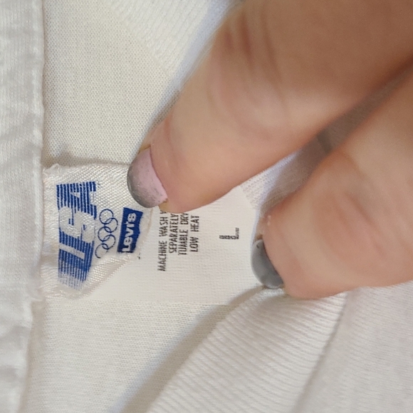 Vintage large 1984 Olympics Laoov staff torch relay shirt - Picture 3 of 4